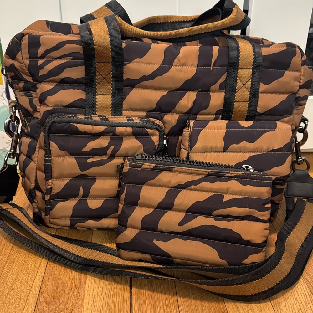 Think Royln Nomad Traveller Brown Saddle Zebra